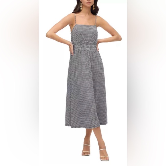 Vero Moda Dresses & Skirts - Vero Moda Tilly Calf Checked Smocked waist Gingham Dress XS Adjustable Straps